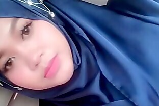 jilbab ngentod dimobil full :  60 sec